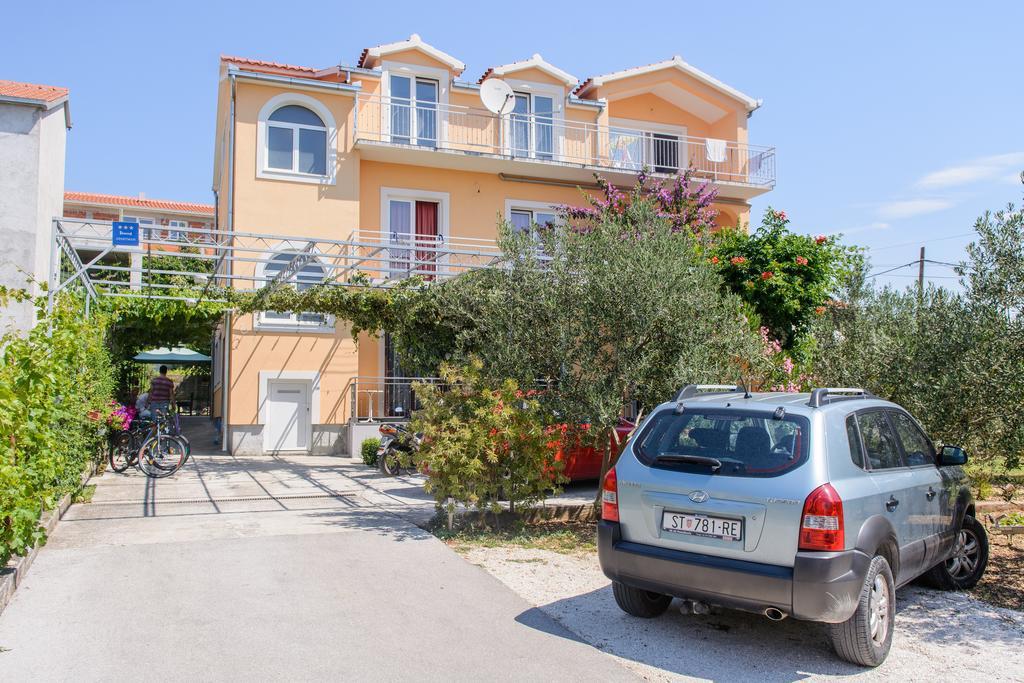 Apartments Grgic Trogir Luaran gambar
