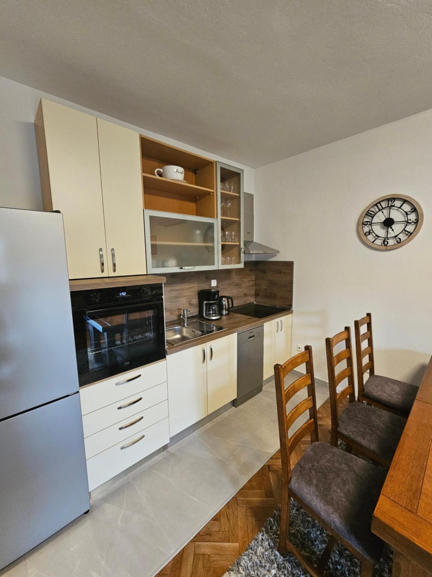 Apartments Grgic Trogir Luaran gambar